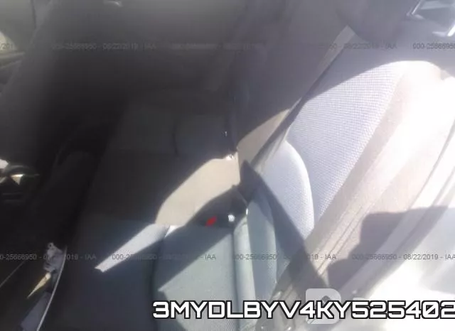 3MYDLBYV4KY525402_8.webp
