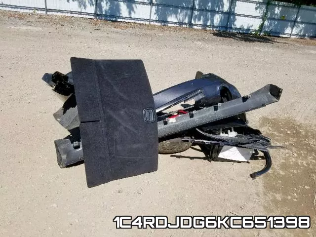 1C4RDJDG6KC651398_9.webp