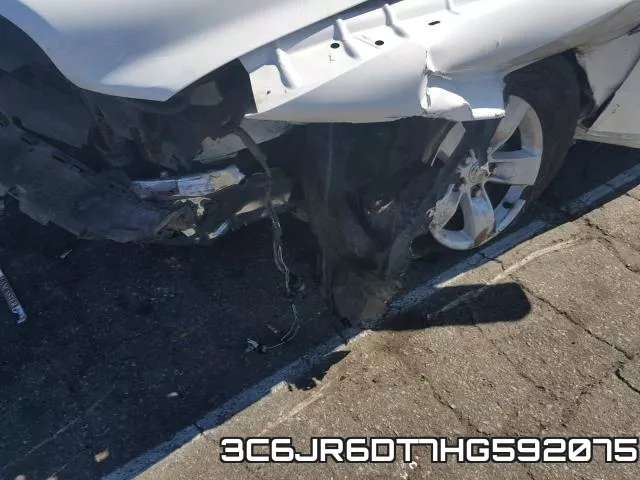3C6JR6DT7HG592075_9.webp