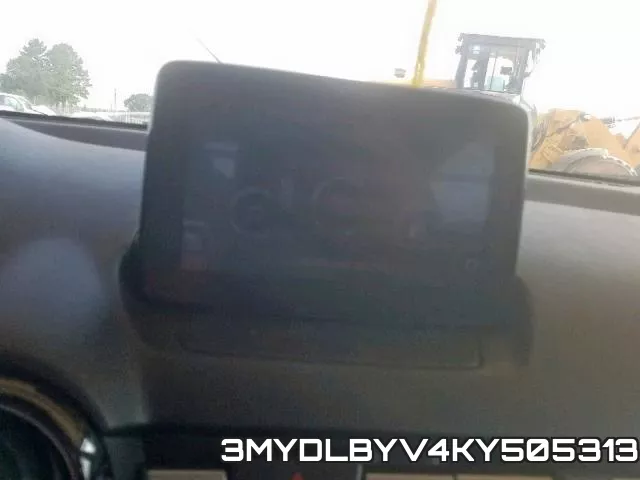 3MYDLBYV4KY505313_9.webp