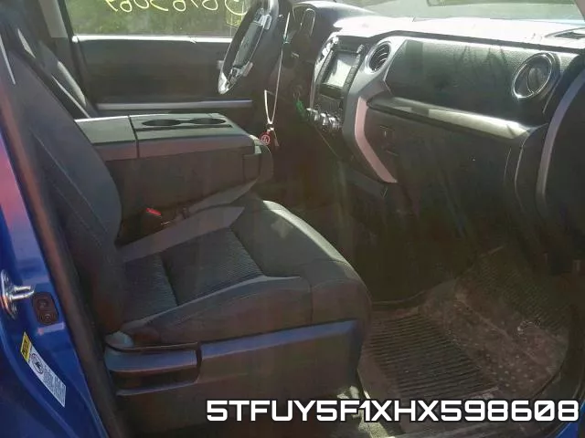 5TFUY5F1XHX598608_5.webp