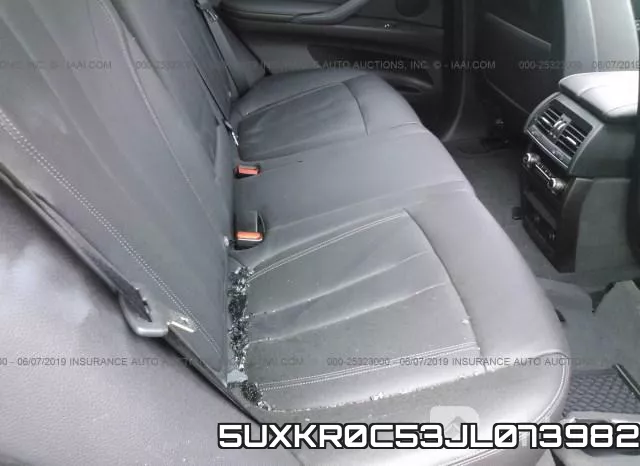 5UXKR0C53JL073982_8.webp