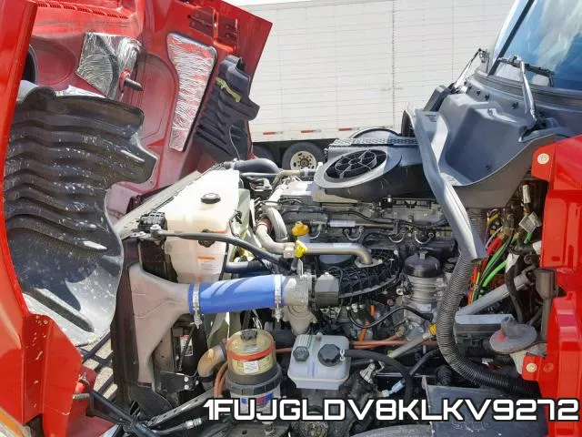 1FUJGLDV8KLKV9272_7.webp