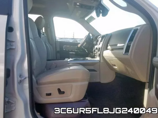 3C6UR5FL8JG240049_5.webp