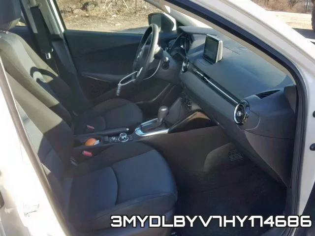 3MYDLBYV7HY174686_5.webp