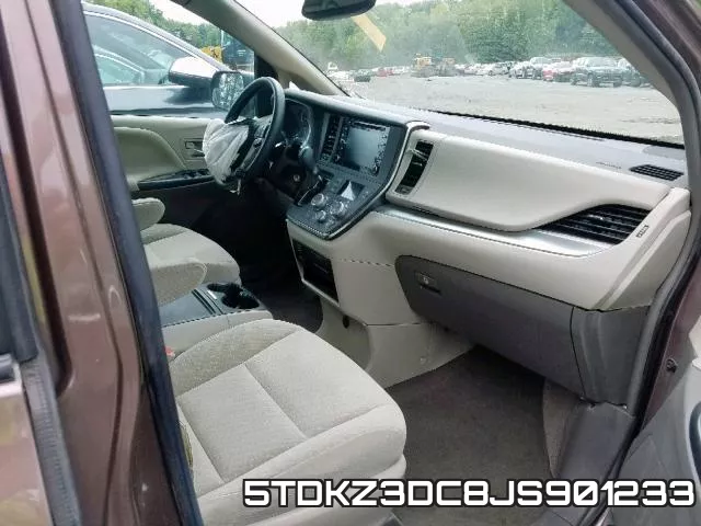 5TDKZ3DC8JS901233_5.webp