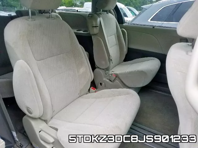 5TDKZ3DC8JS901233_6.webp