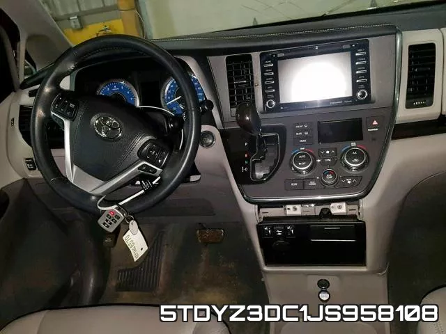 5TDYZ3DC1JS958108_9.webp