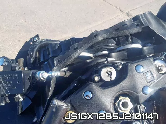 JS1GX72B5J2101147