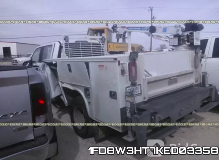 1FD8W3HT7KED03358_3.webp