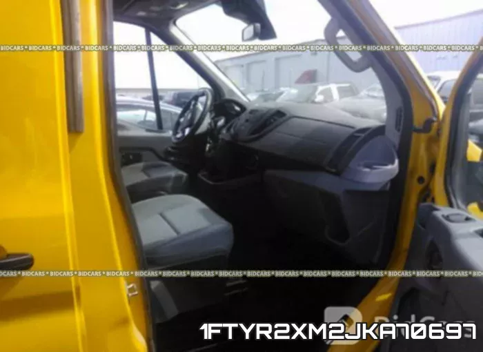 1FTYR2XM2JKA70697_5.webp
