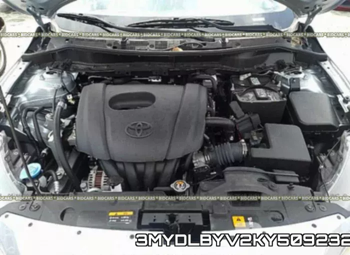 3MYDLBYV2KY509232_10.webp
