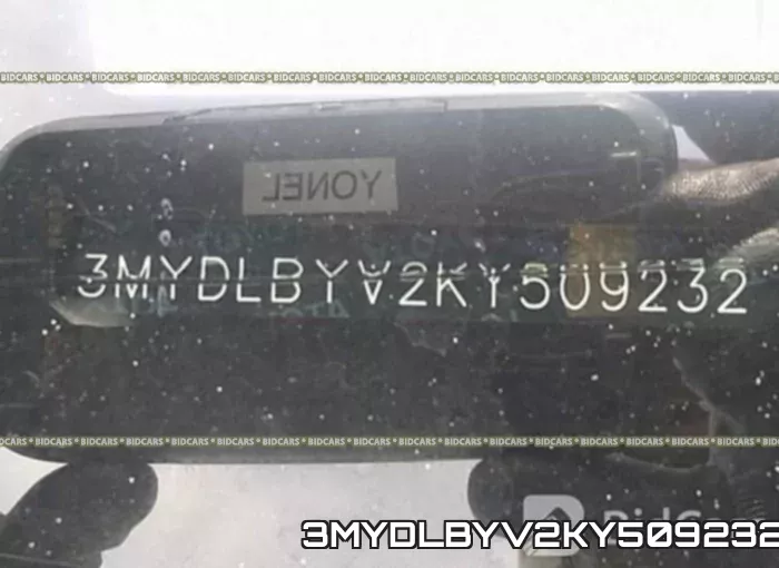 3MYDLBYV2KY509232_9.webp