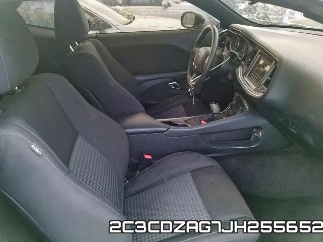 2C3CDZAG7JH255652