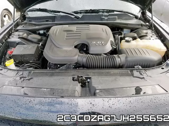 2C3CDZAG7JH255652_7.webp