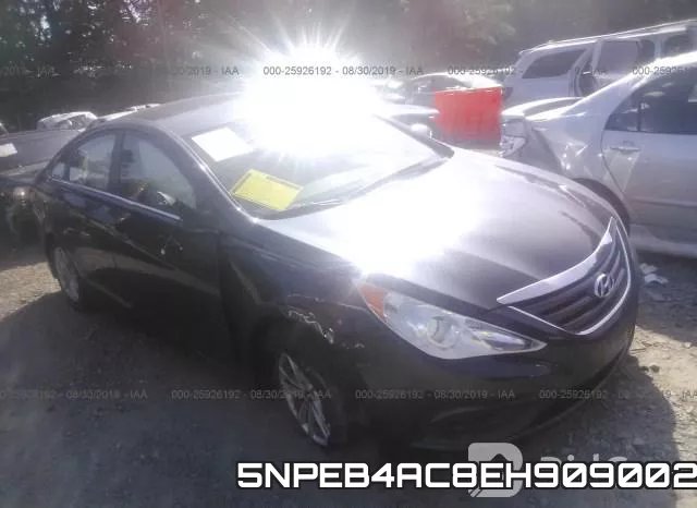 5NPEB4AC8EH909002