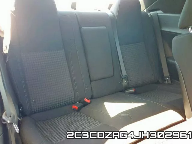 2C3CDZAG4JH302961_6.webp