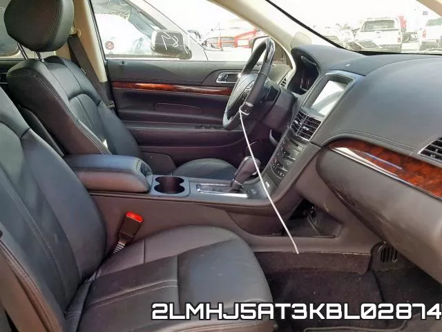 2LMHJ5AT3KBL02874_5.webp