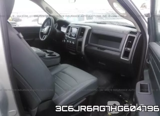 3C6JR6AG7HG604796_5.webp