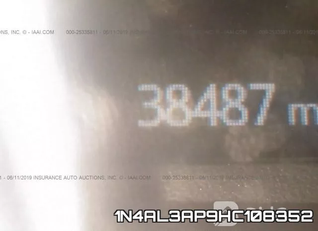 1N4AL3AP9HC108352_7.webp