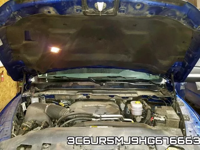 3C6UR5MJ9HG676663_7.webp