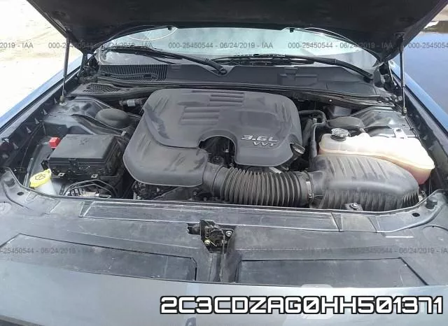 2C3CDZAG0HH501371_10.webp