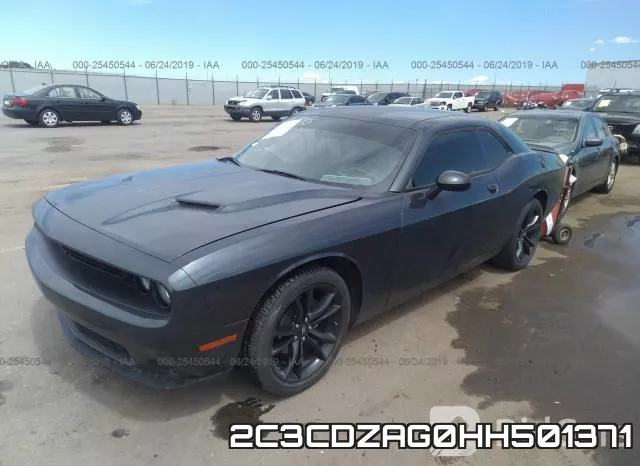 2C3CDZAG0HH501371_2.webp