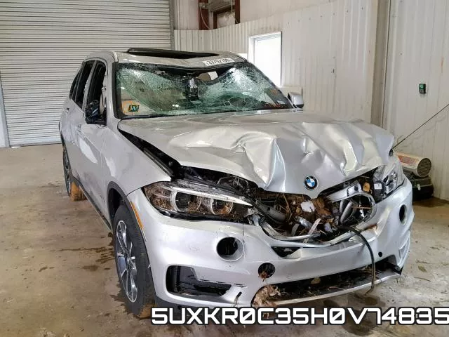 5UXKR0C35H0V74835_1.webp