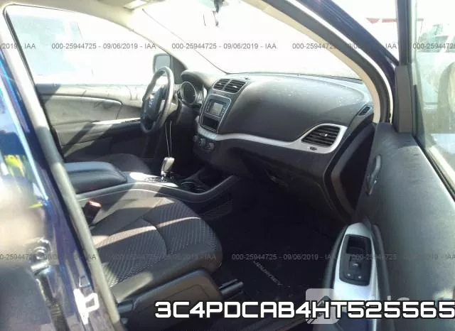 3C4PDCAB4HT525565_5.webp