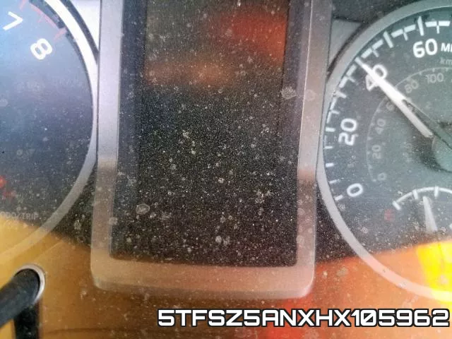 5TFSZ5ANXHX105962_8.webp