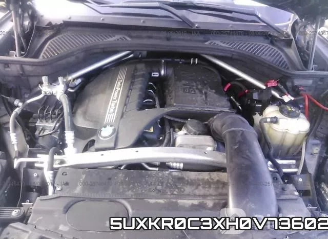 5UXKR0C3XH0V73602_10.webp