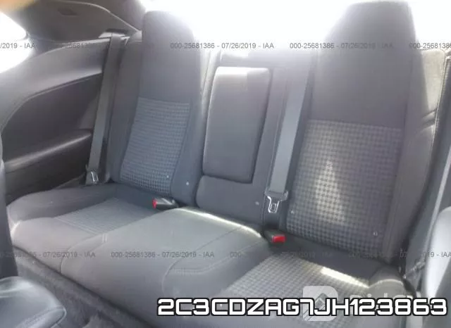 2C3CDZAG7JH123863_8.webp