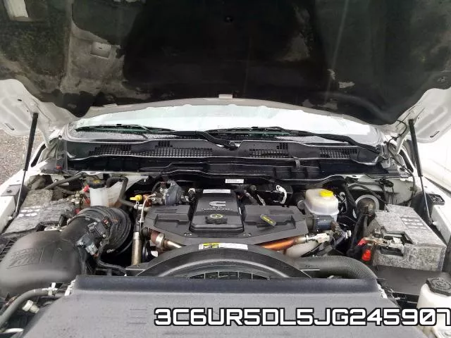 3C6UR5DL5JG245907_7.webp