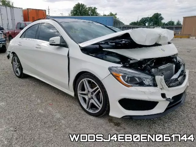 WDDSJ4EB0EN061744