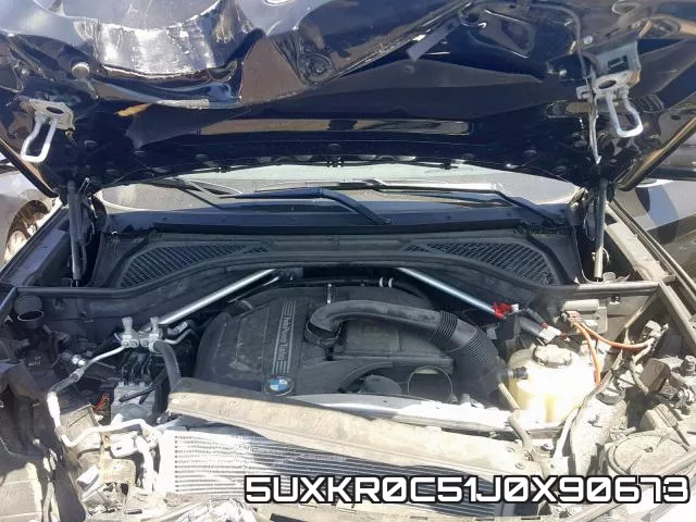 5UXKR0C51J0X90673