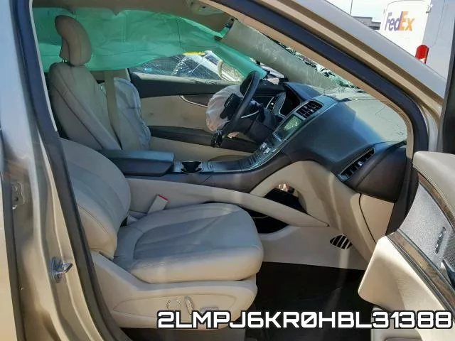 2LMPJ6KR0HBL31388_5.webp
