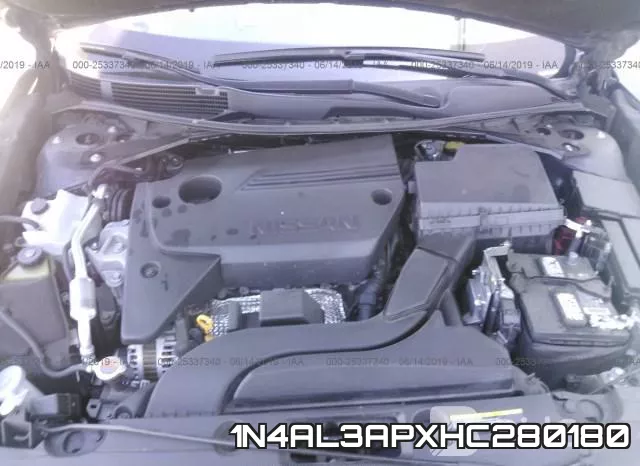 1N4AL3APXHC280180_10.webp