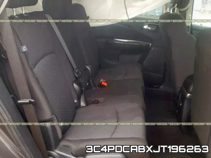 3C4PDCABXJT196263_6.webp