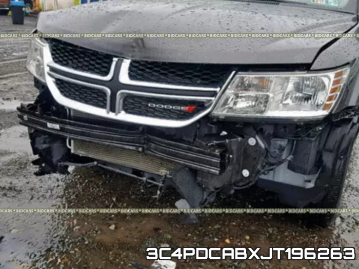 3C4PDCABXJT196263_9.webp