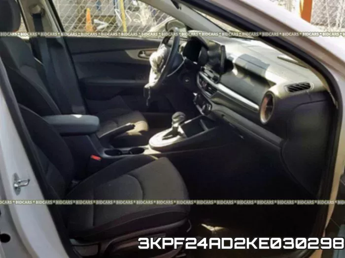 3KPF24AD2KE030298_5.webp