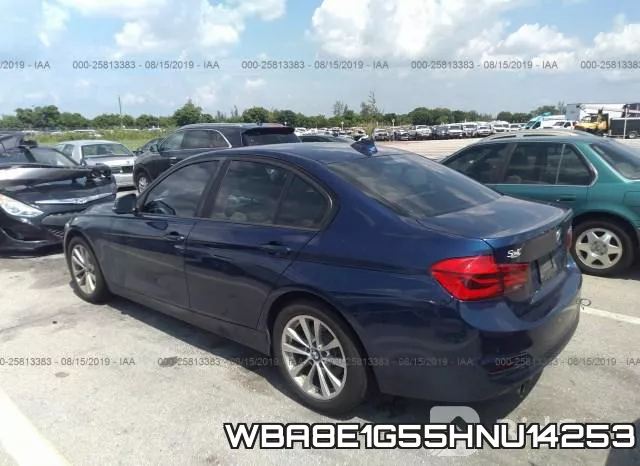 WBA8E1G55HNU14253_3.webp