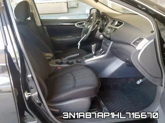 3N1AB7AP1HL716670_5.webp