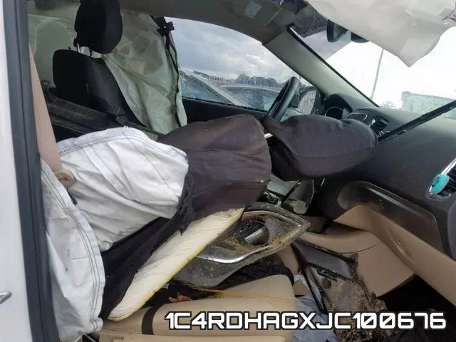 1C4RDHAGXJC100676_5.webp