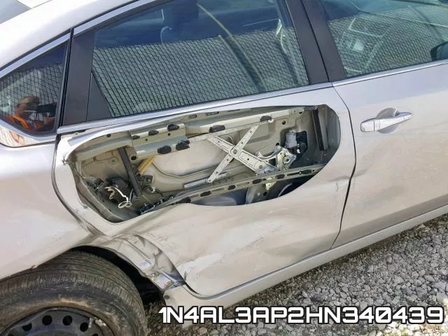 1N4AL3AP2HN340439_9.webp