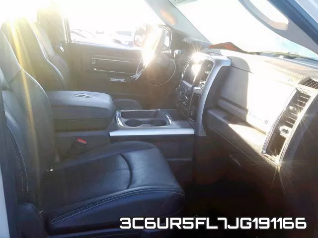 3C6UR5FL7JG191166_5.webp