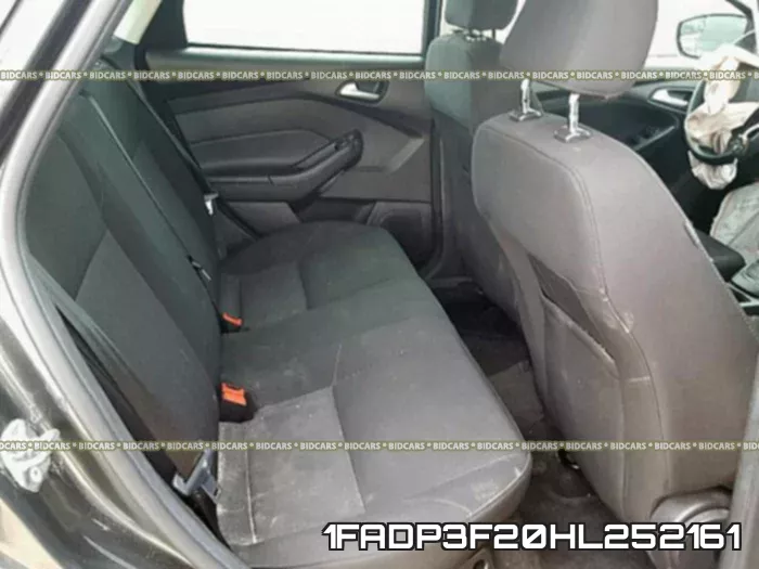 1FADP3F20HL252161_6.webp