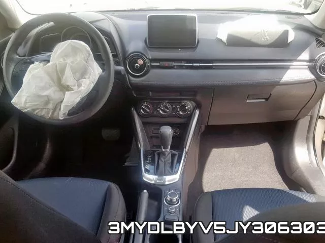 3MYDLBYV5JY306303_9.webp