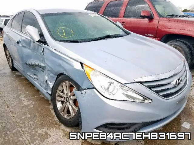 5NPEB4AC7EH831697