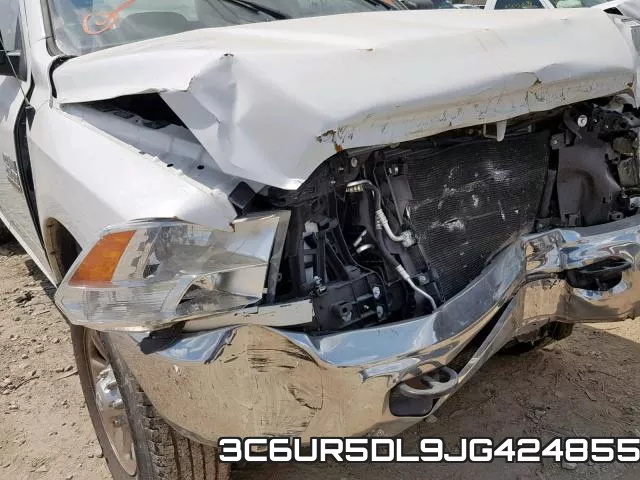 3C6UR5DL9JG424855_9.webp
