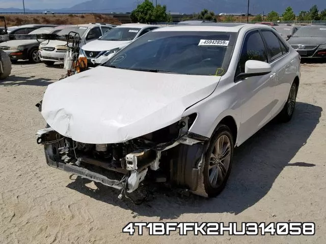 4T1BF1FK2HU314058_2.webp